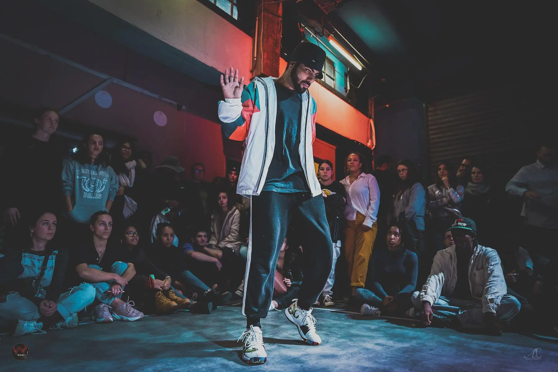Freestyle dance circle performance